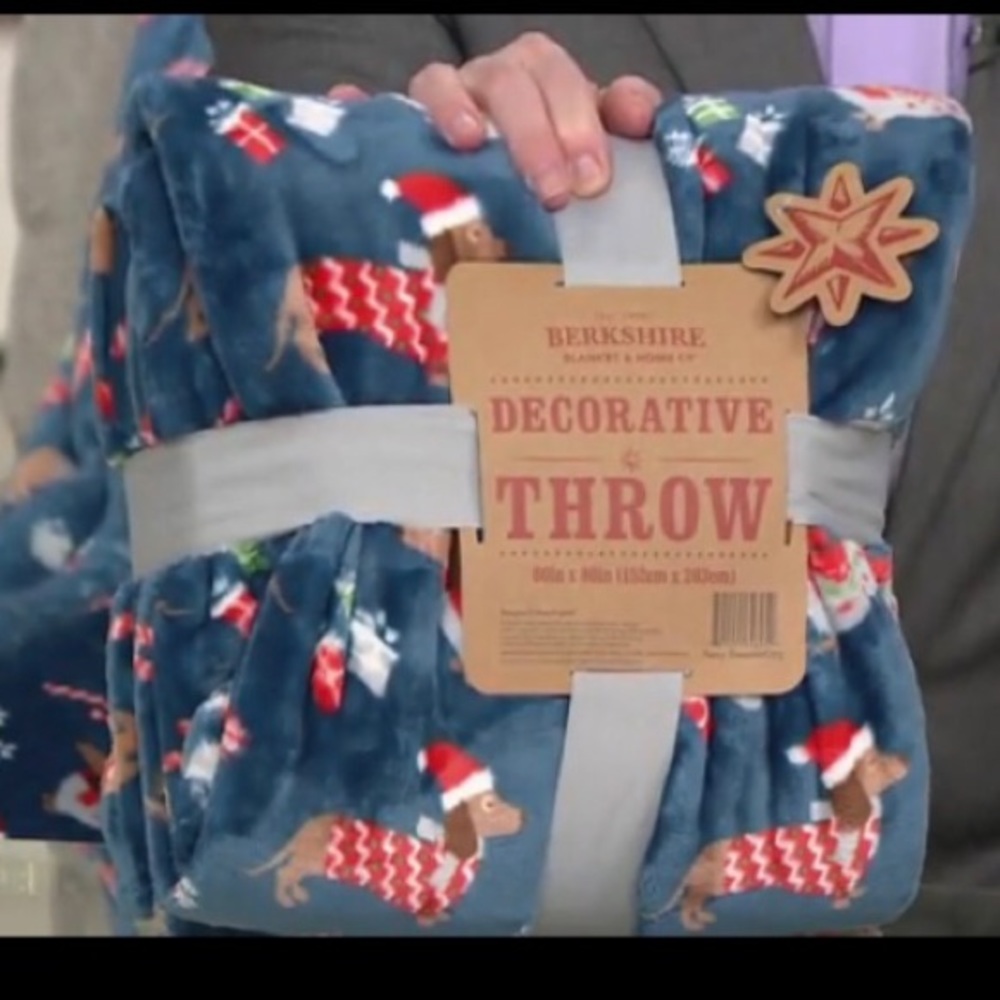 Berkshire Dachshund Weiner Dog Blue Blanket Throw - Picture 9 of 10